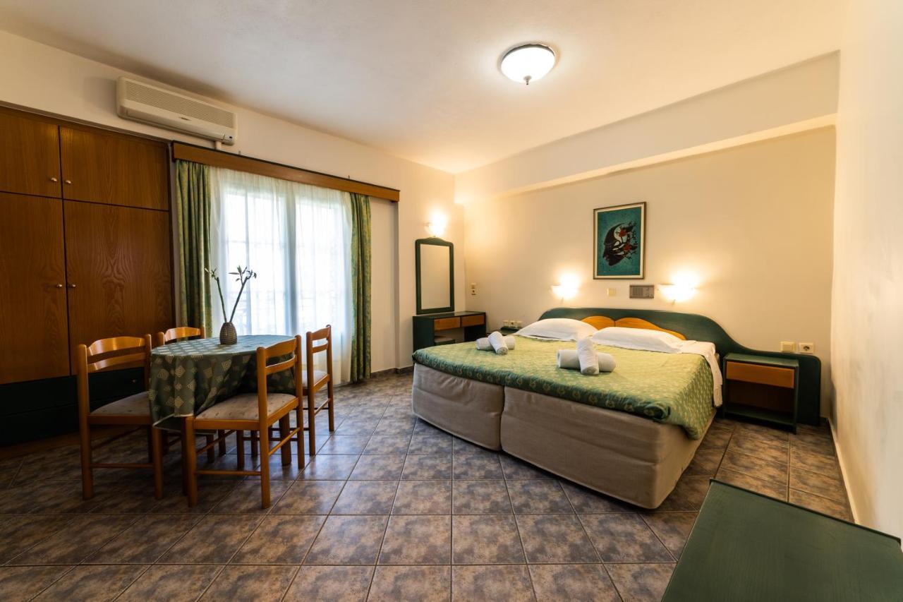 Hotel Odeon Vaszilikí Kültér fotó