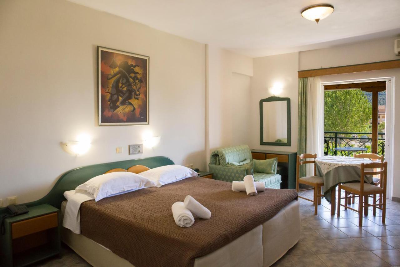 Hotel Odeon Vaszilikí Kültér fotó