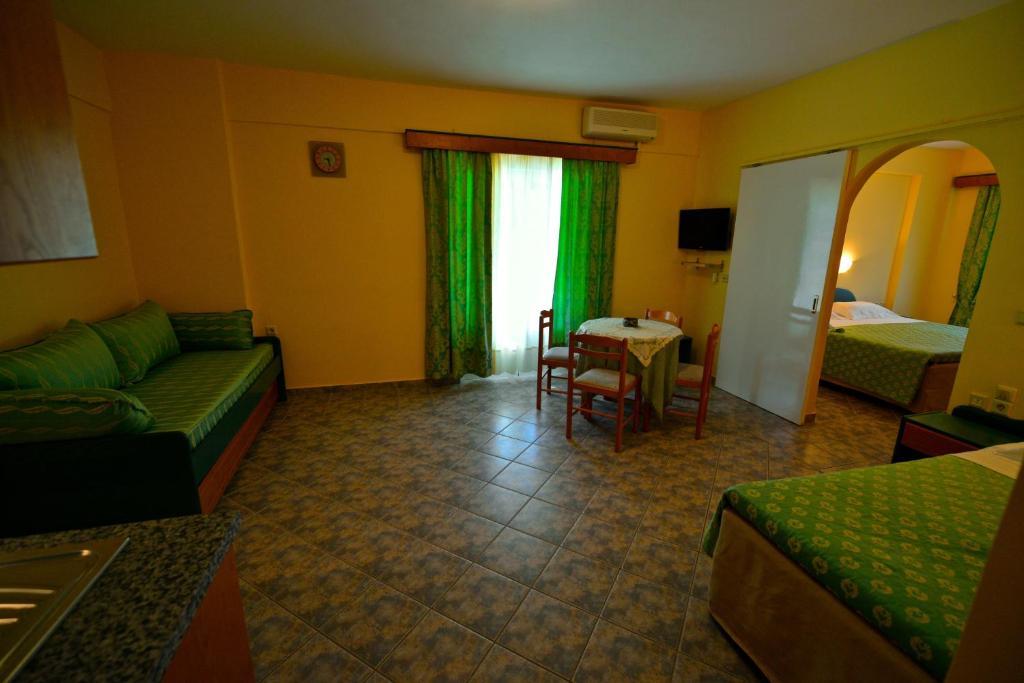 Hotel Odeon Vaszilikí Szoba fotó